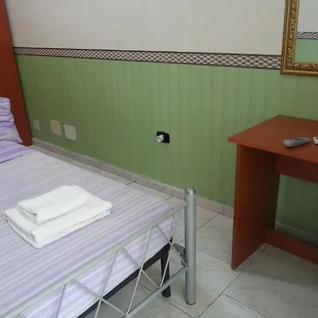 Astra Acomodação com café da manhã Nápoles Quarto foto